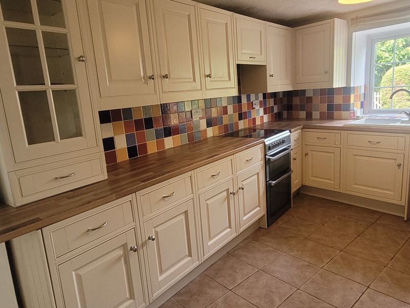 2 bed cottage for sale in Snails Hill, West Chinnock 1