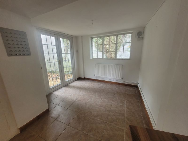 2 bed cottage for sale in Snails Hill, West Chinnock 2