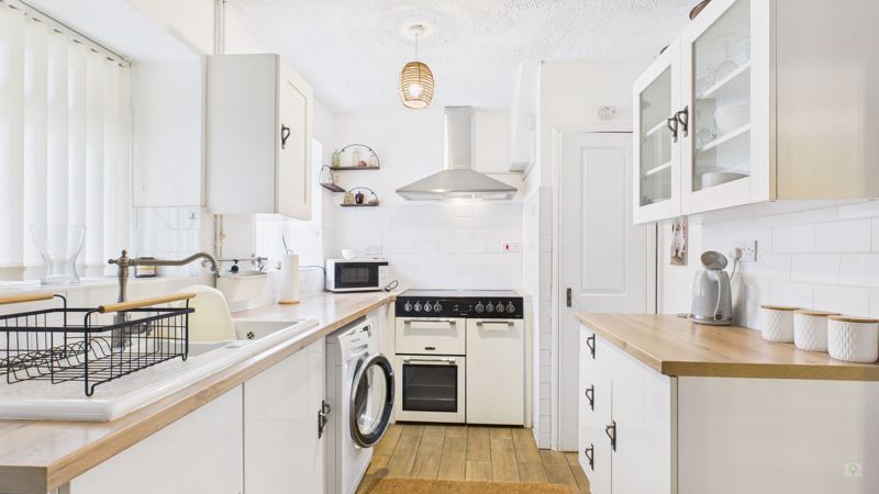 2 bed cottage for sale in Middle Street, Shepton Beauchamp  - Property Image 4