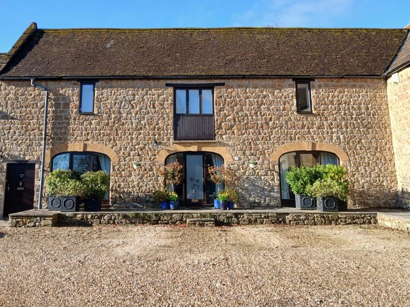 4 bed barn for sale, Yeabridge  - Property Image 1