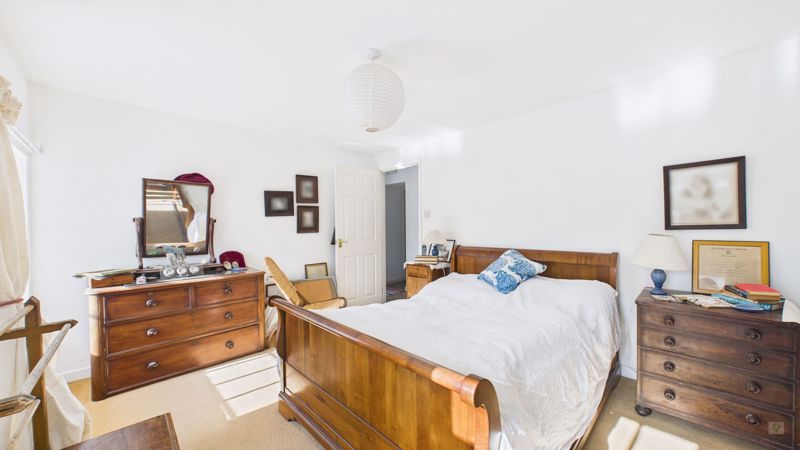 3 bed house for sale in St. James Street, South Petherton  - Property Image 14