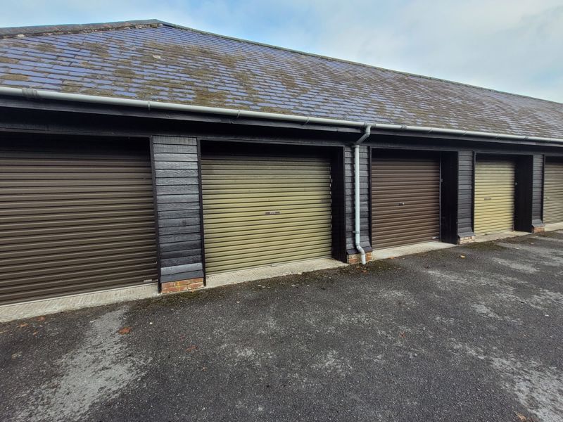 2 bed house for sale in Hayes End Manor, South Petherton  - Property Image 25