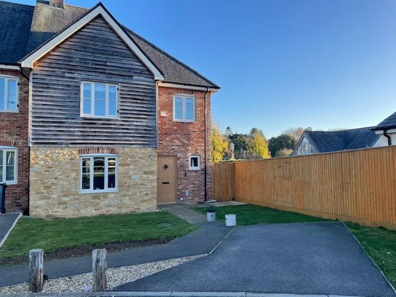 4 bed house for sale in Orchard Drive, Merriott, TA16