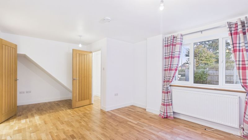 2 bed house to rent in Middle Street, Misterton  - Property Image 3