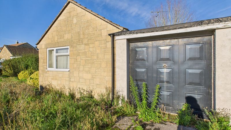 2 bed bungalow for sale in Brookside, Broadway  - Property Image 8