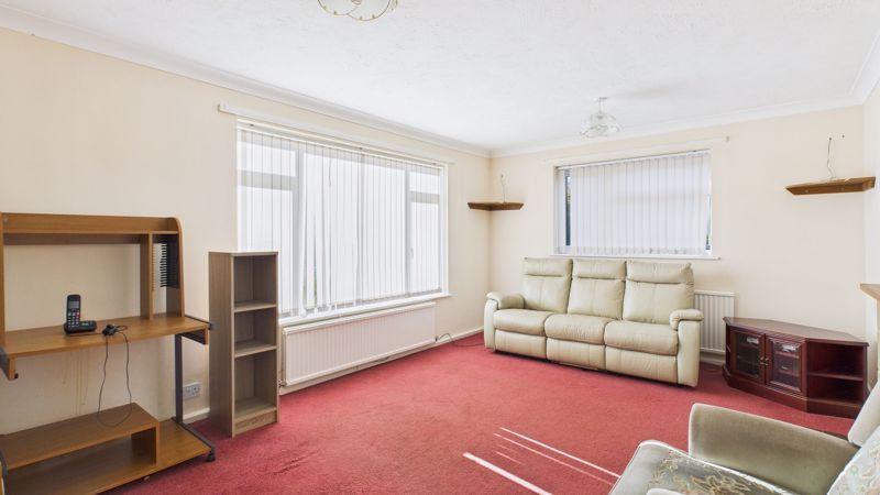 2 bed bungalow for sale in Brookside, Broadway  - Property Image 13