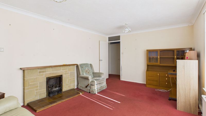 2 bed bungalow for sale in Brookside, Broadway  - Property Image 2