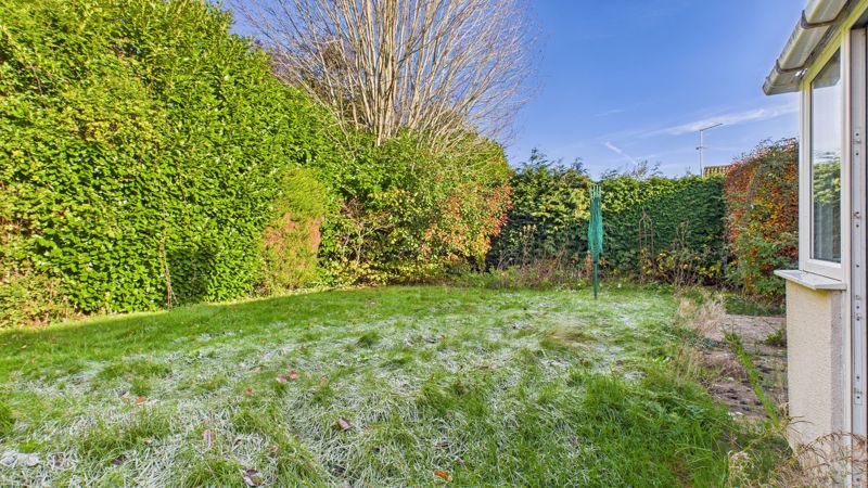 2 bed bungalow for sale in Brookside, Broadway  - Property Image 7