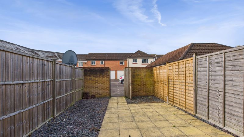 3 bed to rent in Tristram Close, Yeovil 13