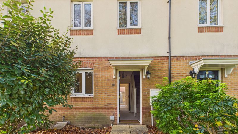 3 bed to rent in Tristram Close, Yeovil 15