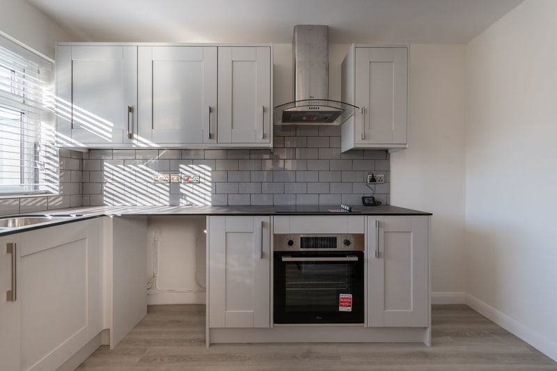 3 bed house to rent in Folly Fields, Yeovil 1