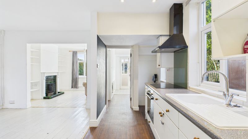 3 bed house for sale in Lightgate Road, South Petherton  - Property Image 13