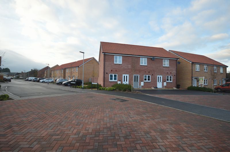 2 bed house to rent in Quarry Piece Drive, South Petherton - Property Image 1