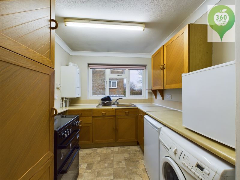 1 bed to rent in East Street, Martock  - Property Image 3