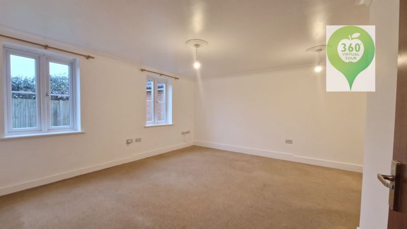 2 bed for sale in Vincent Way, Martock  - Property Image 10