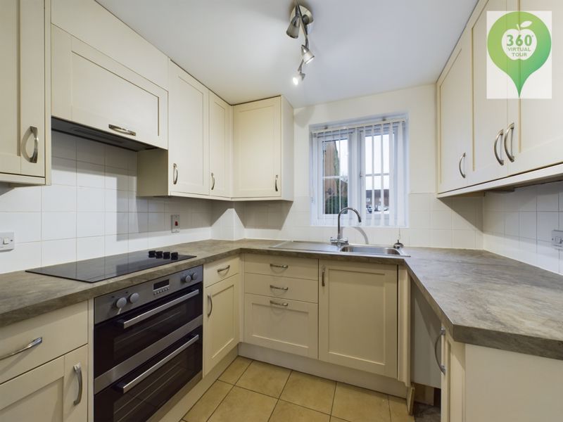 2 bed for sale in Vincent Way, Martock  - Property Image 3