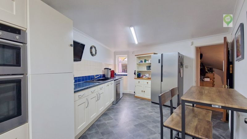 3 bed for sale in Prigg Lane, South Petherton  - Property Image 20