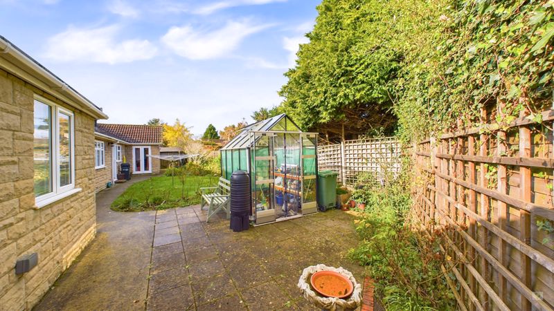 3 bed bungalow for sale in Lightgate Lane, South Petherton  - Property Image 14