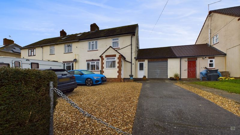 3 bed house for sale in Hitchen, Merriott  - Property Image 1