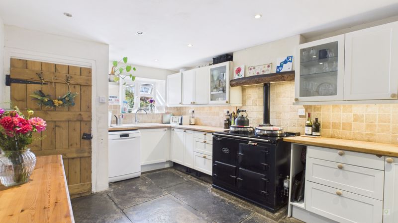 3 bed cottage for sale in Shiremoor Hill, Merriott  - Property Image 3