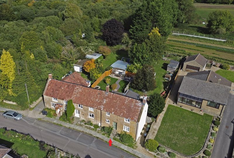 3 bed cottage for sale in Shiremoor Hill, Merriott  - Property Image 1