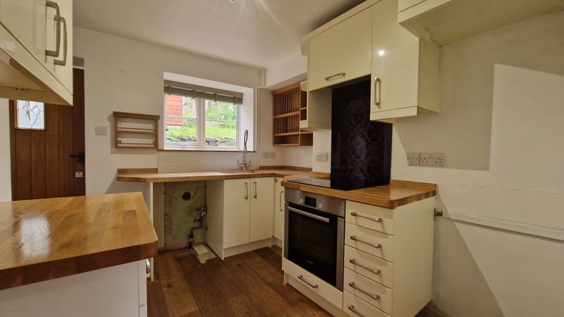 2 bed cottage for sale in Fair Place, Norton sub Hamdon  - Property Image 4