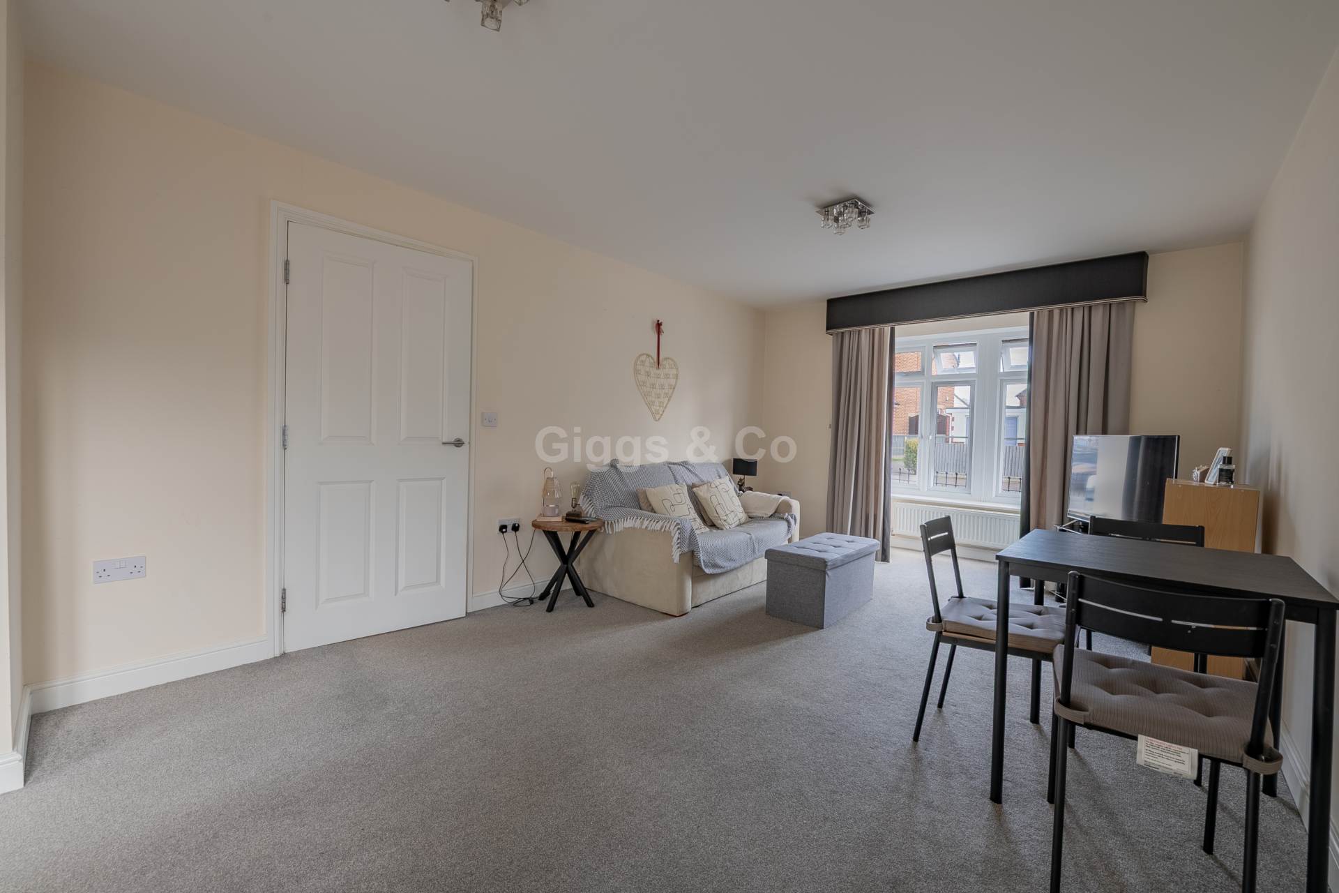 2 bed flat to rent in Kings Lane, St Neots  - Property Image 8