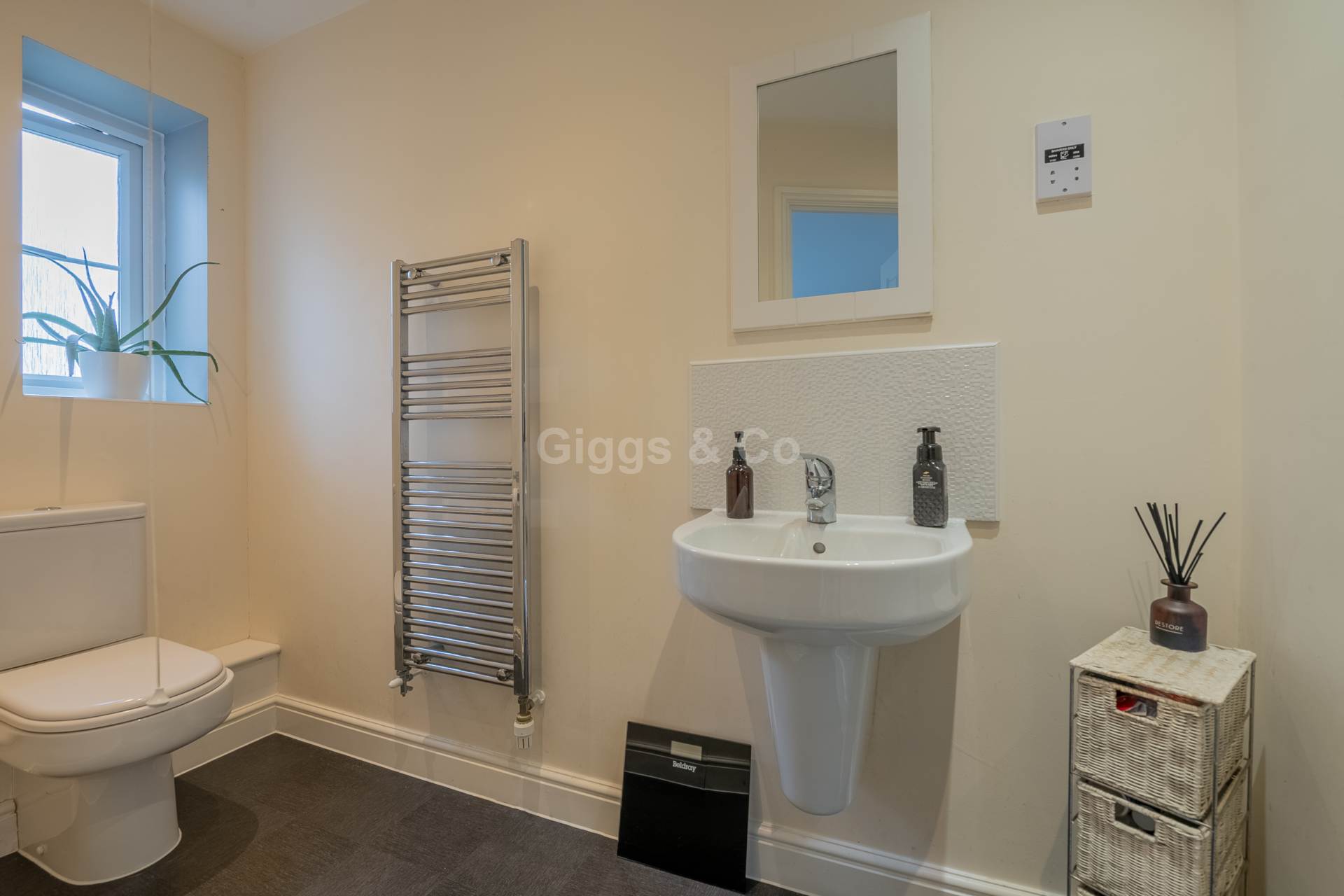 2 bed flat to rent in Kings Lane, St Neots  - Property Image 15