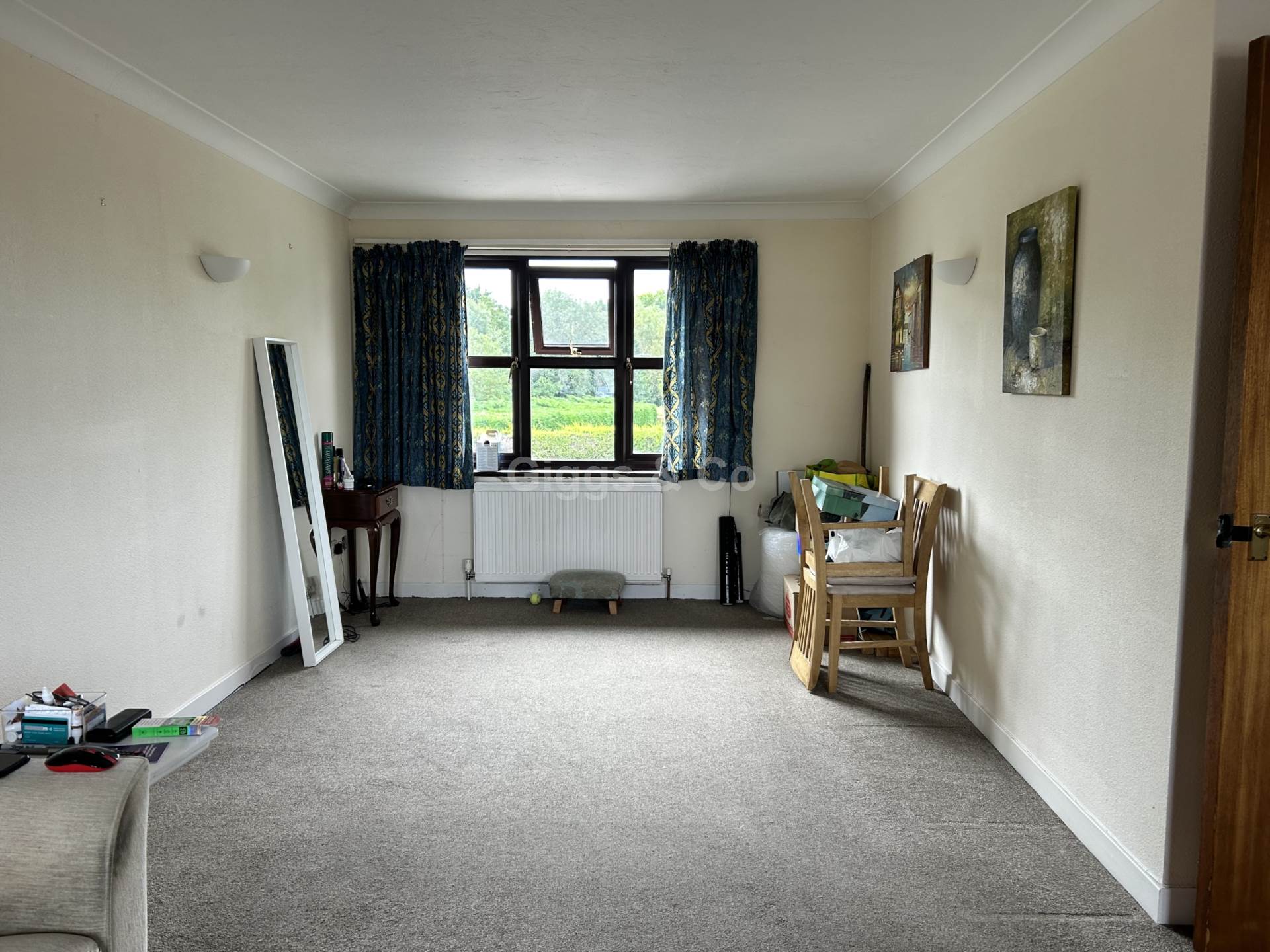 3 bed maisonette to rent in The Paddock, St Neots  - Property Image 2