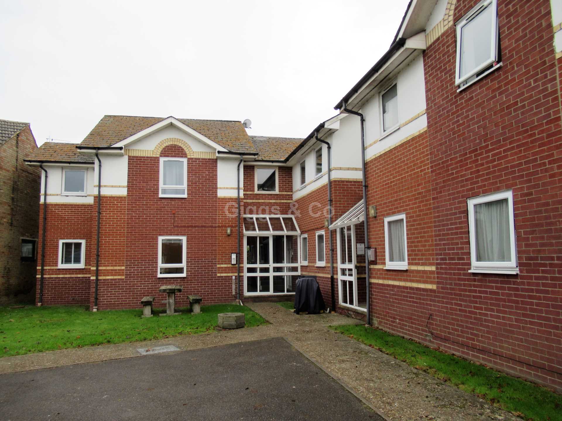 1 bed flat to rent in St Neots Road, St Neots, PE19