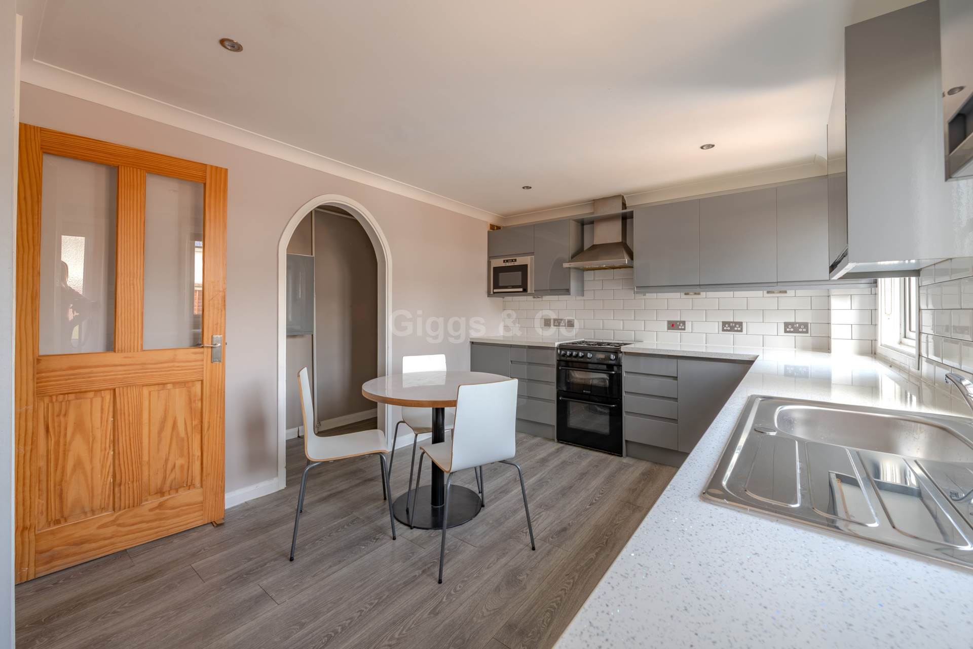 3 bed terraced house to rent in Viceroy Close, St Neots, PE19