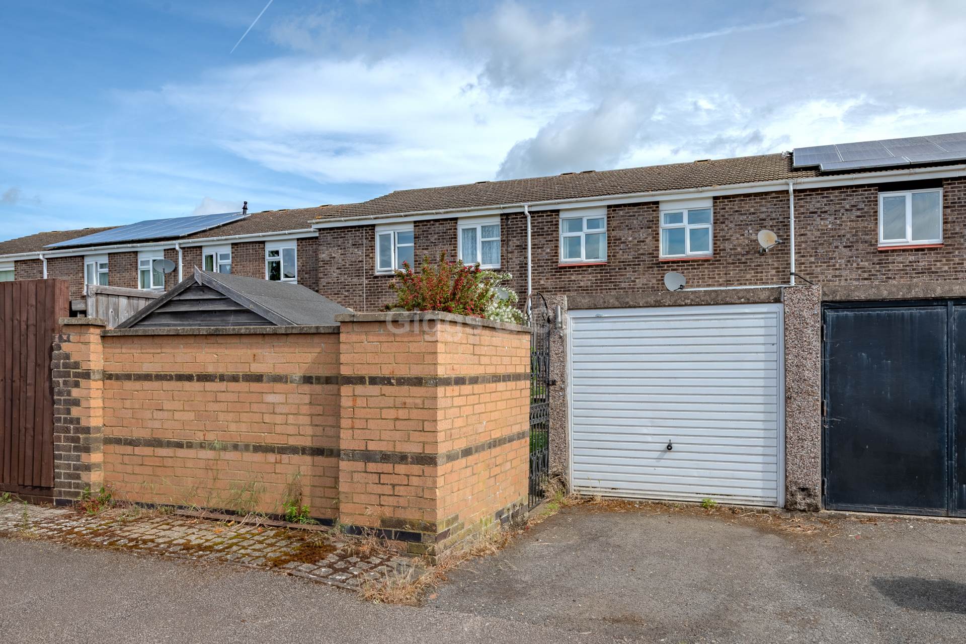 3 bed terraced house to rent in Viceroy Close, St Neots 11