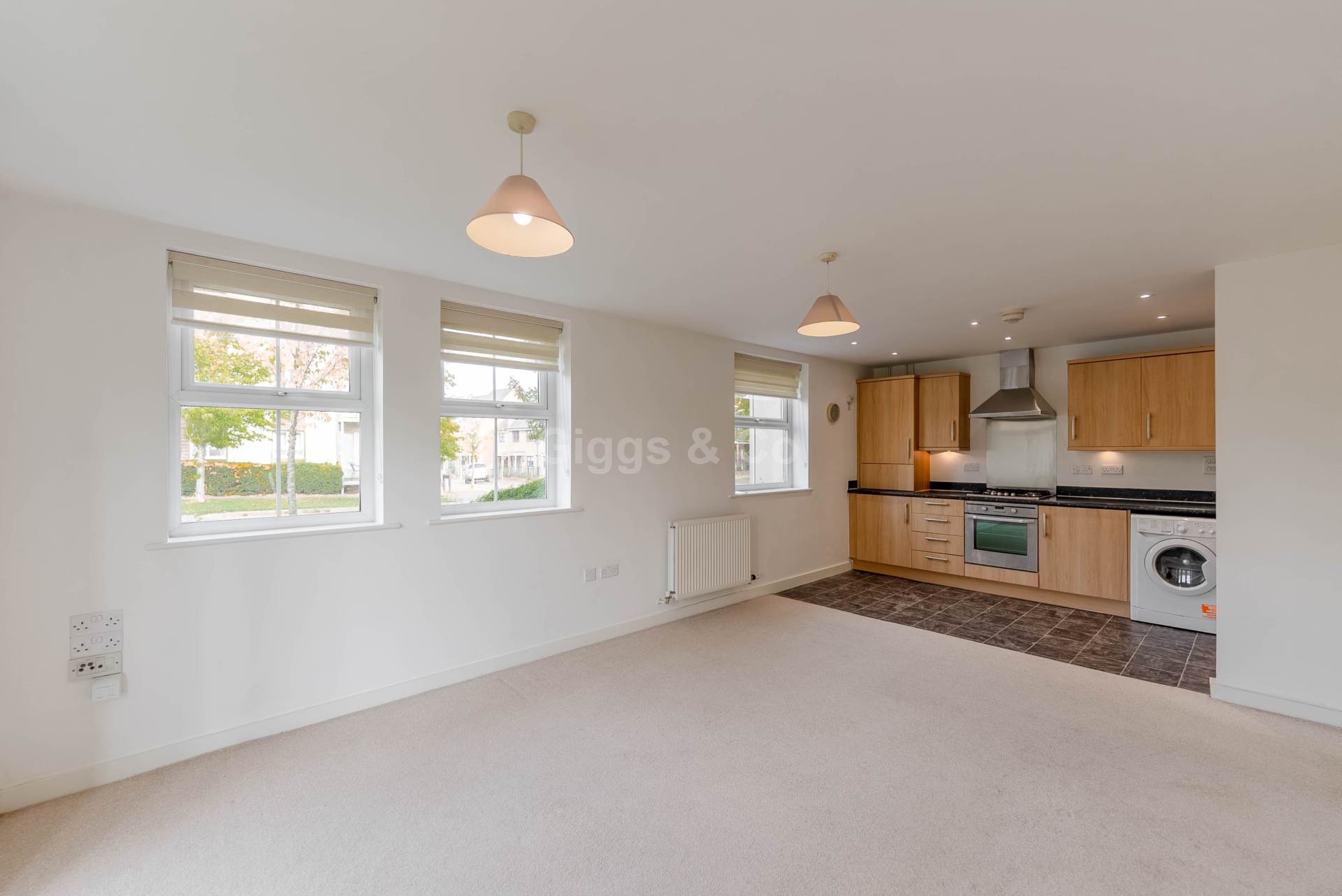 2 bed flat to rent in Stonehill, St Neots  - Property Image 3