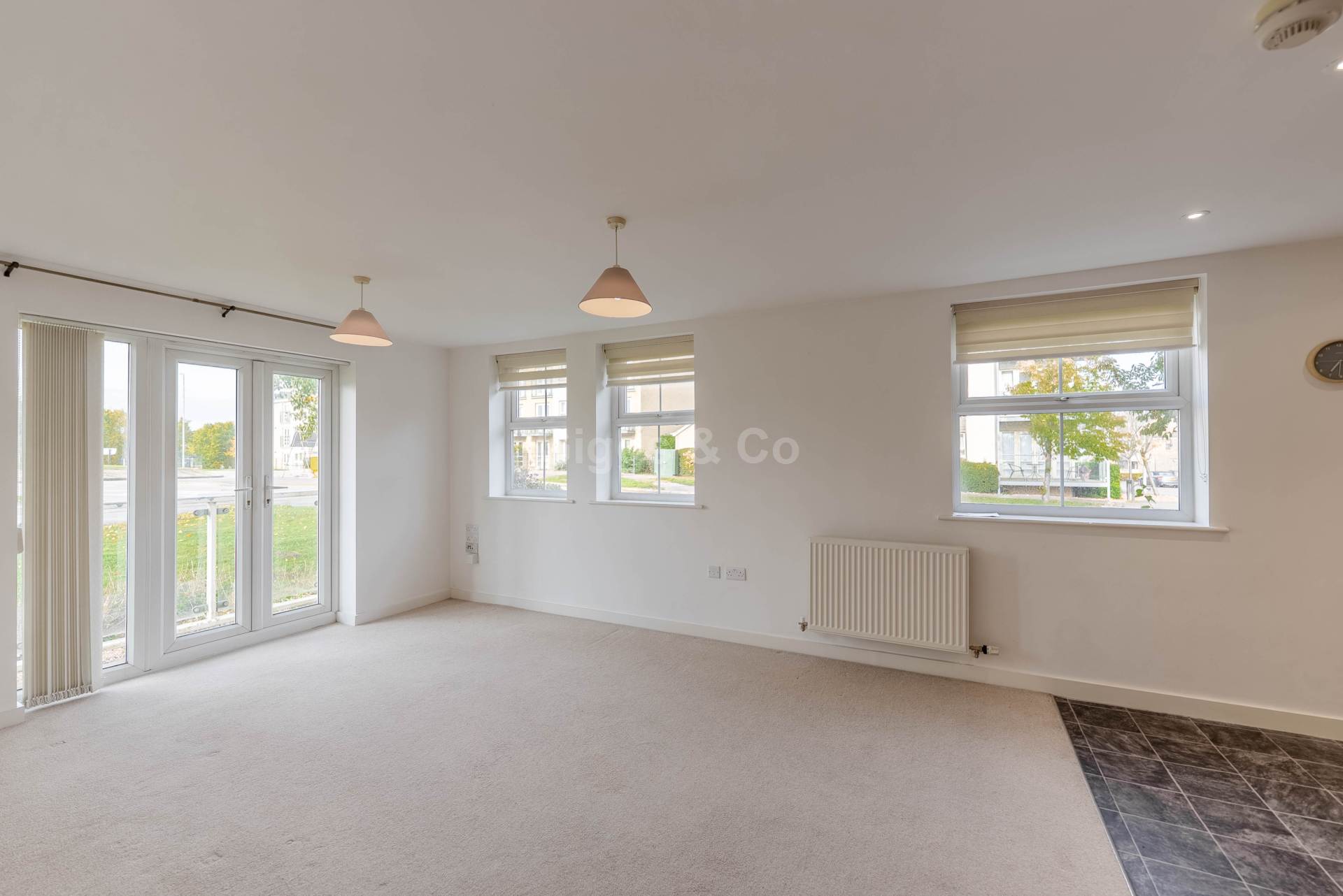 2 bed flat to rent in Stonehill, St Neots 3