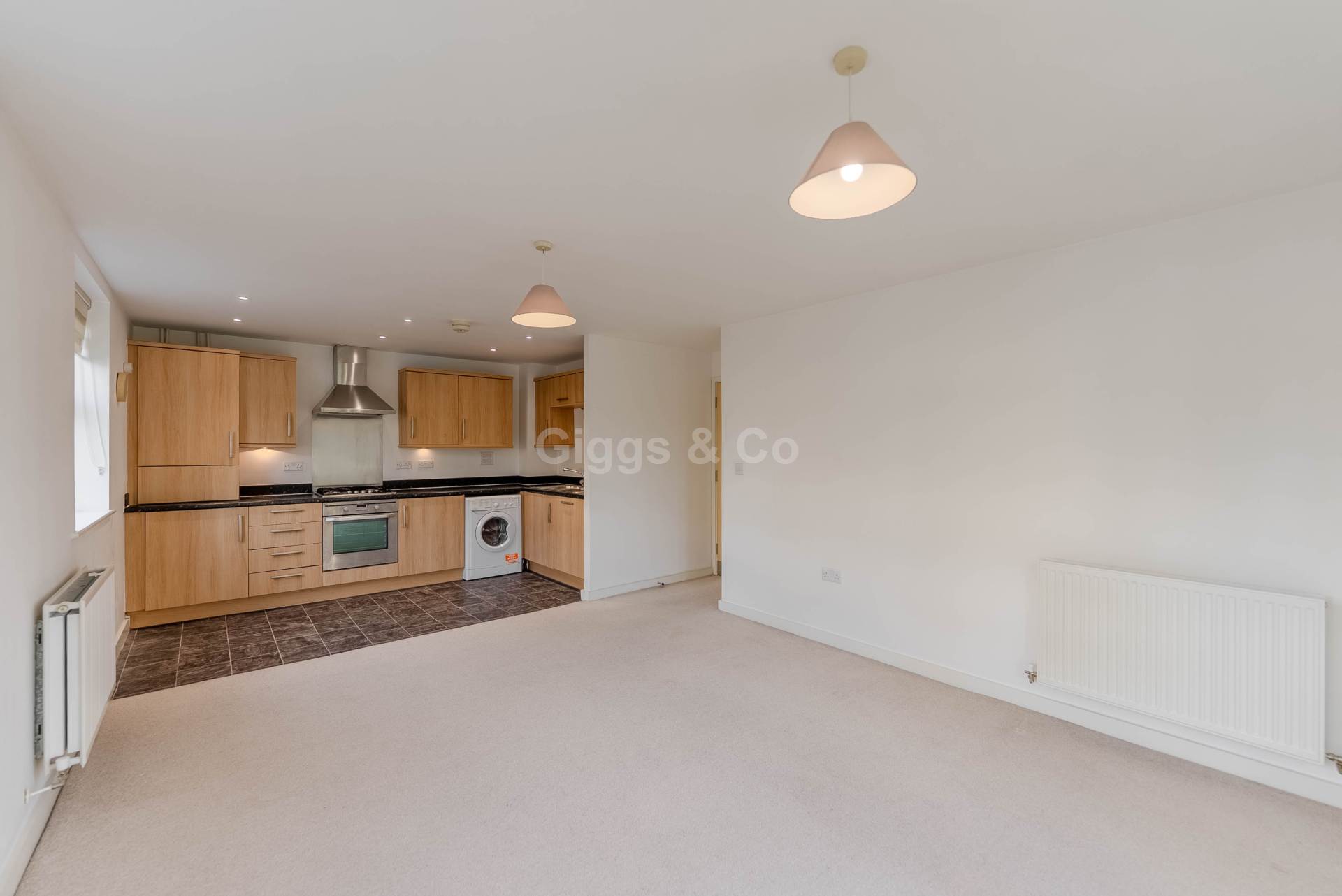 2 bed flat to rent in Stonehill, St Neots  - Property Image 5