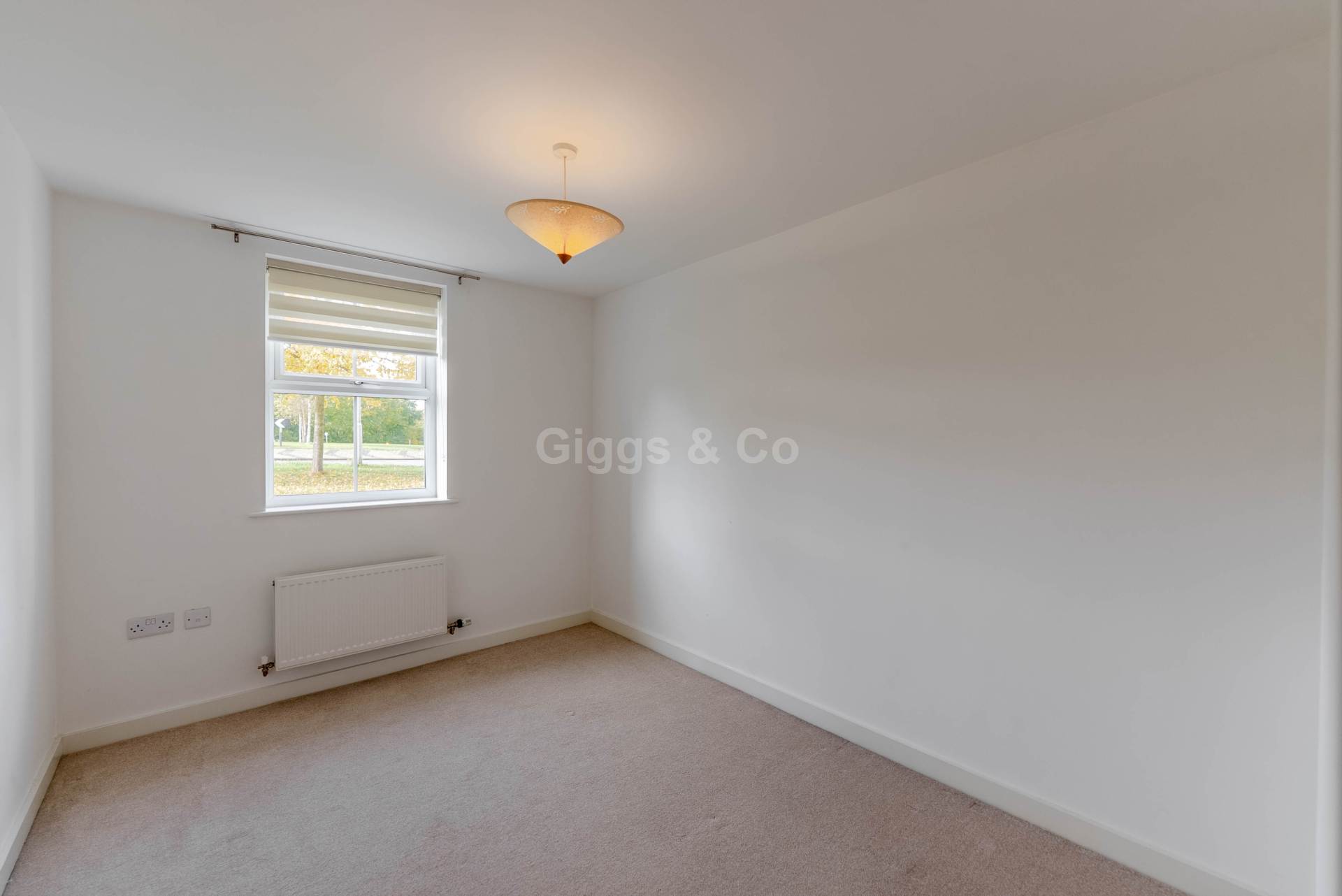 2 bed flat to rent in Stonehill, St Neots  - Property Image 10