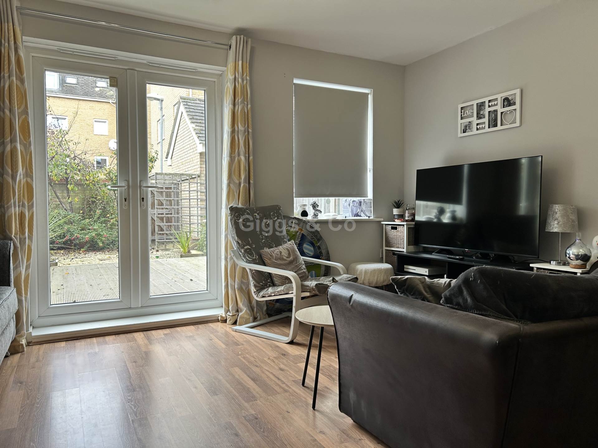 3 bed terraced house to rent in Linton Close, St Neots  - Property Image 2