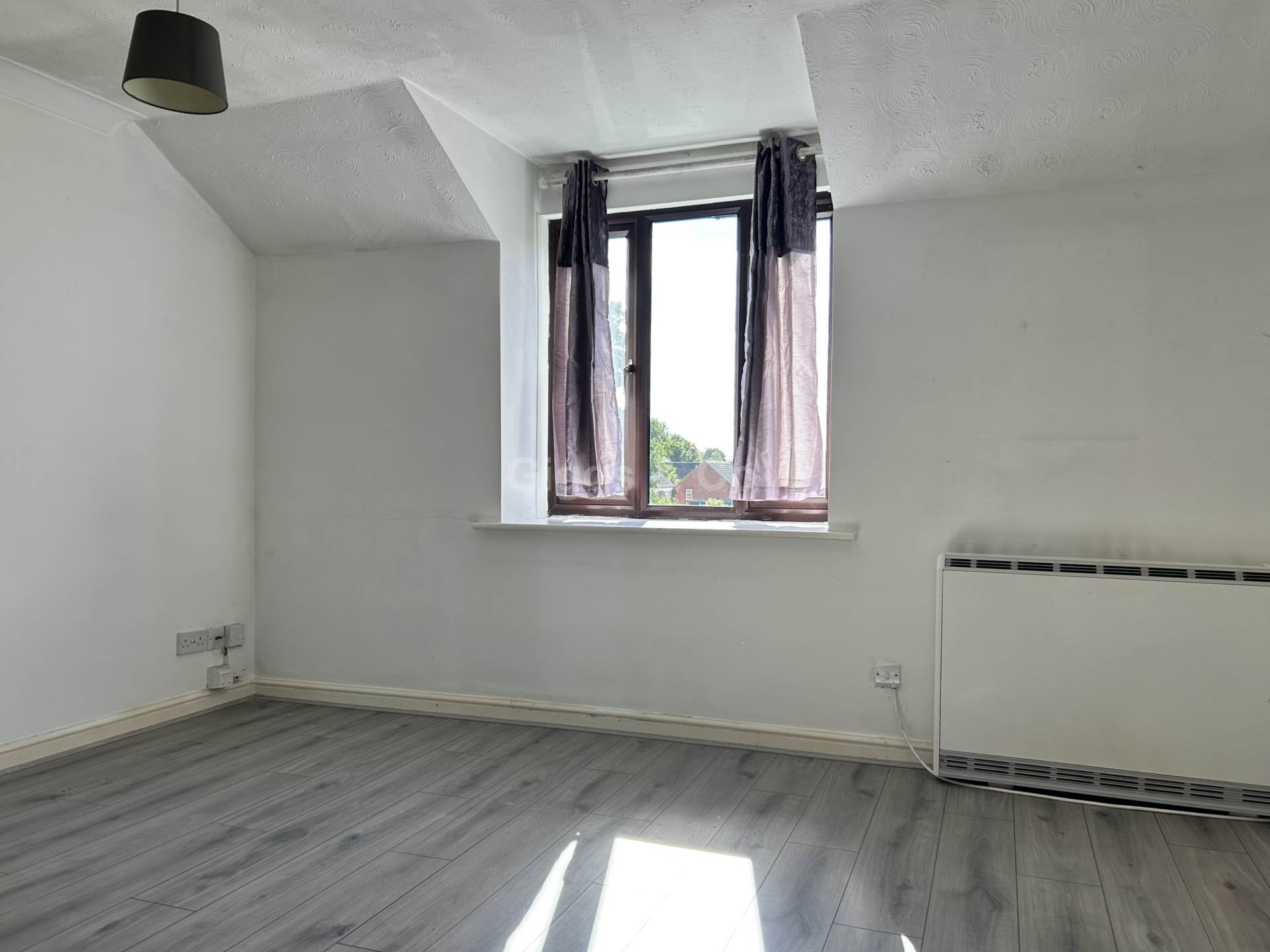 1 bed flat to rent in Burwell Road, St Neots 2