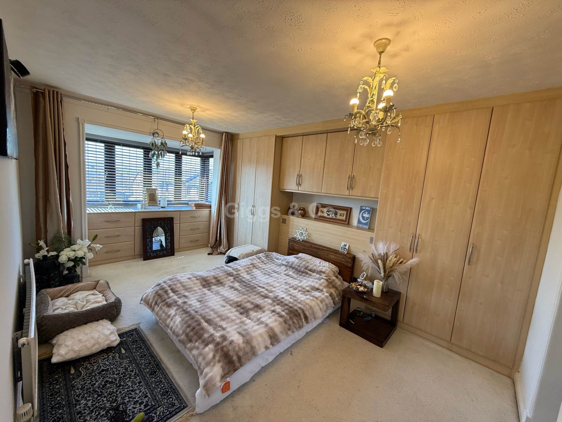 4 bed detached house to rent in Woodmere, Luton 9