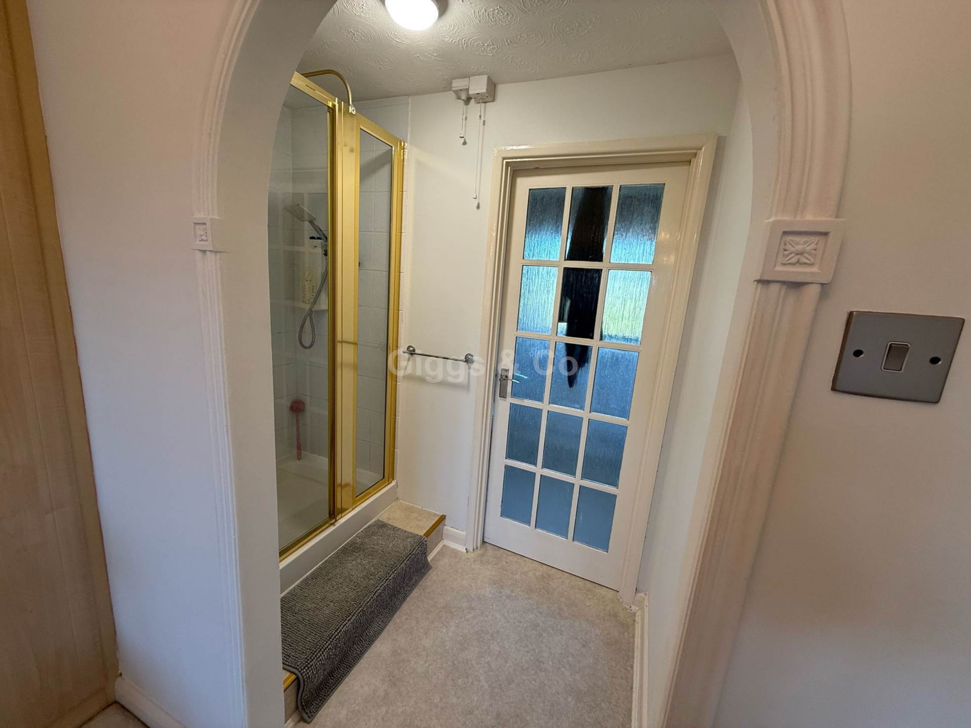 4 bed detached house to rent in Woodmere, Luton 10