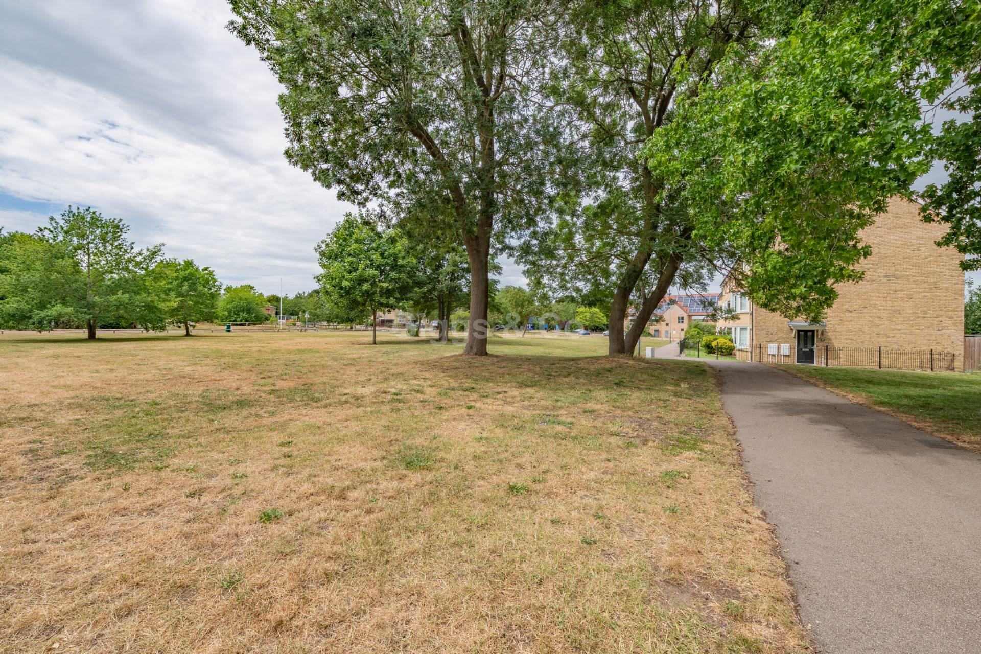 2 bed flat to rent in Jubilee Green, Papworth Everard, Cambridge  - Property Image 10
