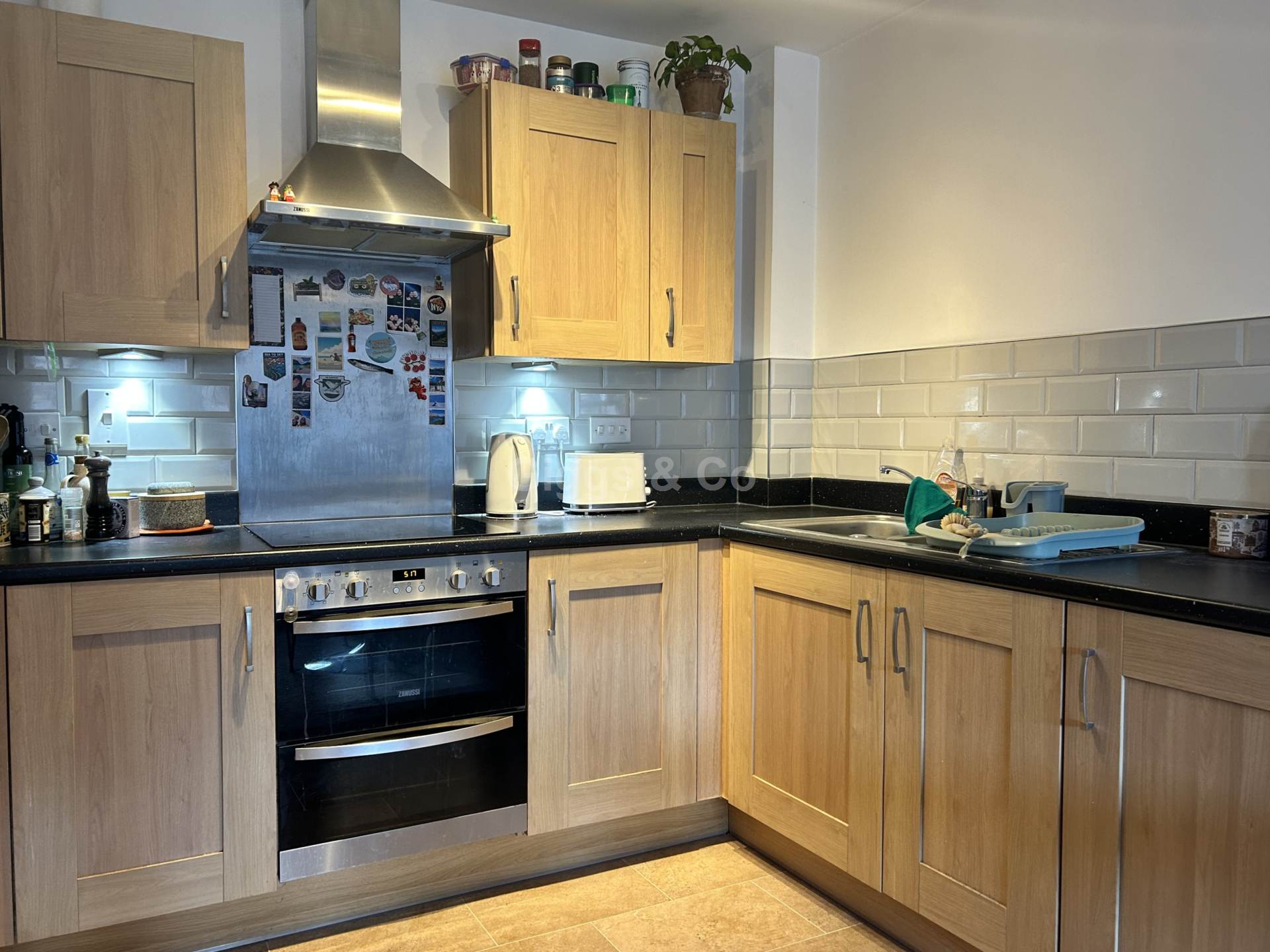 2 bed flat to rent in Marbled White Court, St Neots 1