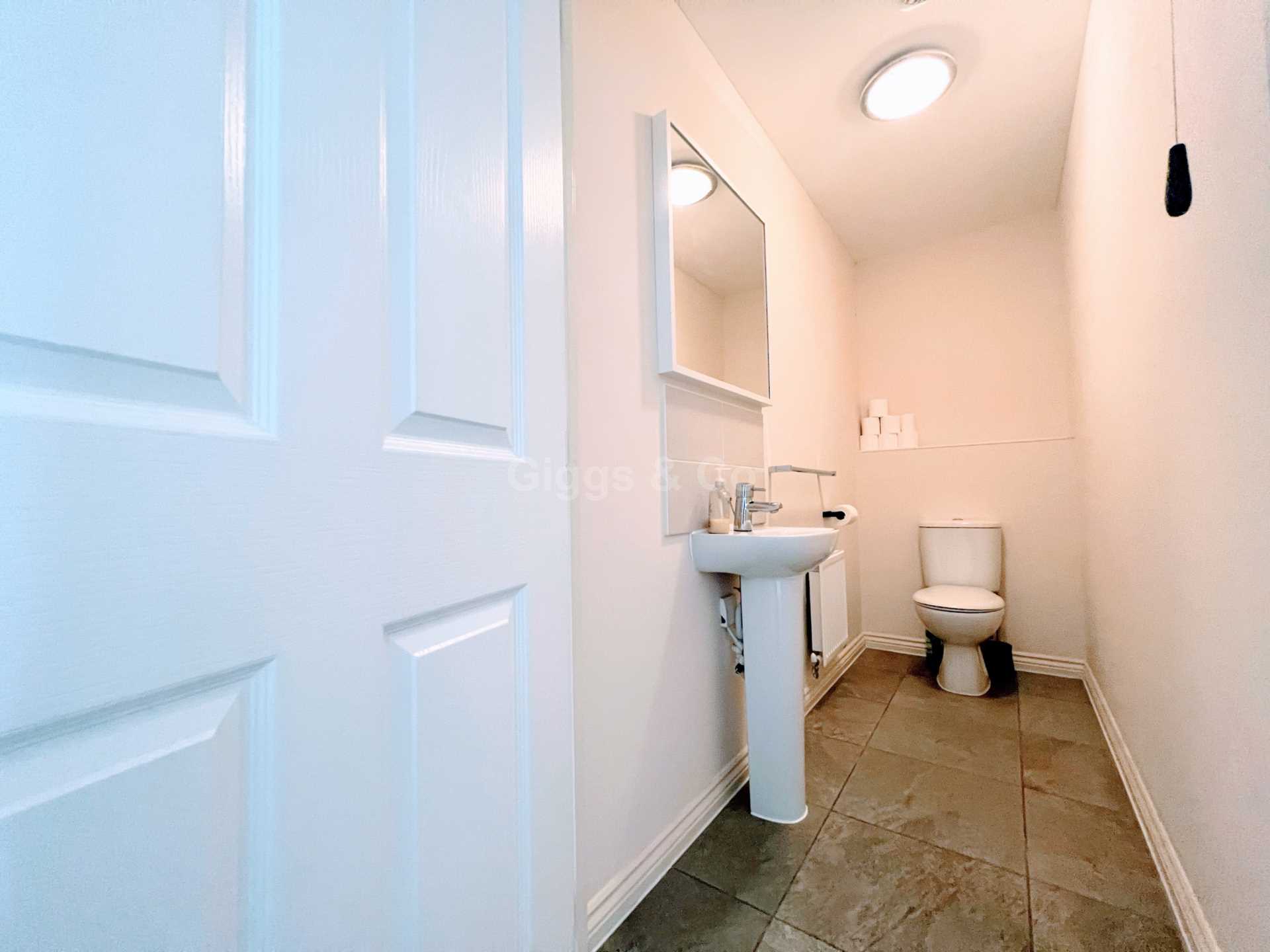 4 bed town house to rent in Tortoiseshell Walk, St Neots  - Property Image 5