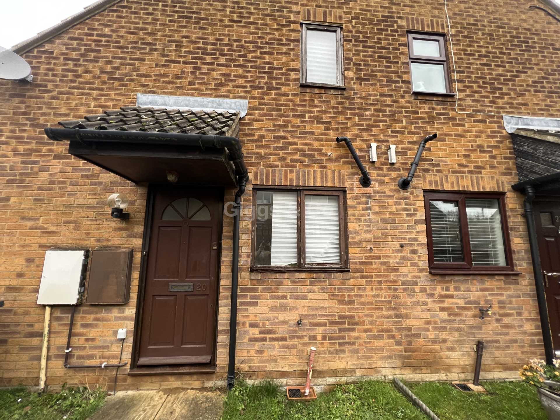 1 bed terraced house to rent in Lucas Gardens, Luton, LU3 