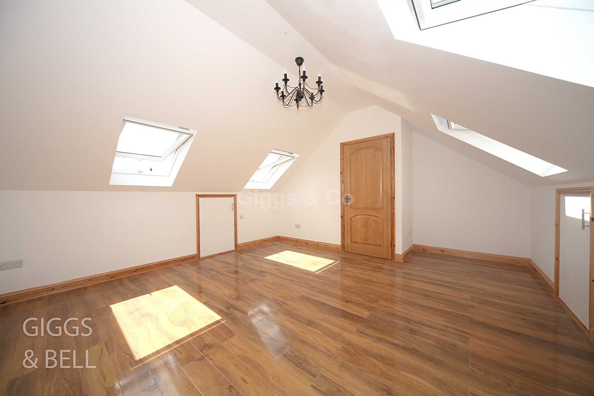 4 bed detached house to rent in St Michaels Crescent, Luton 9