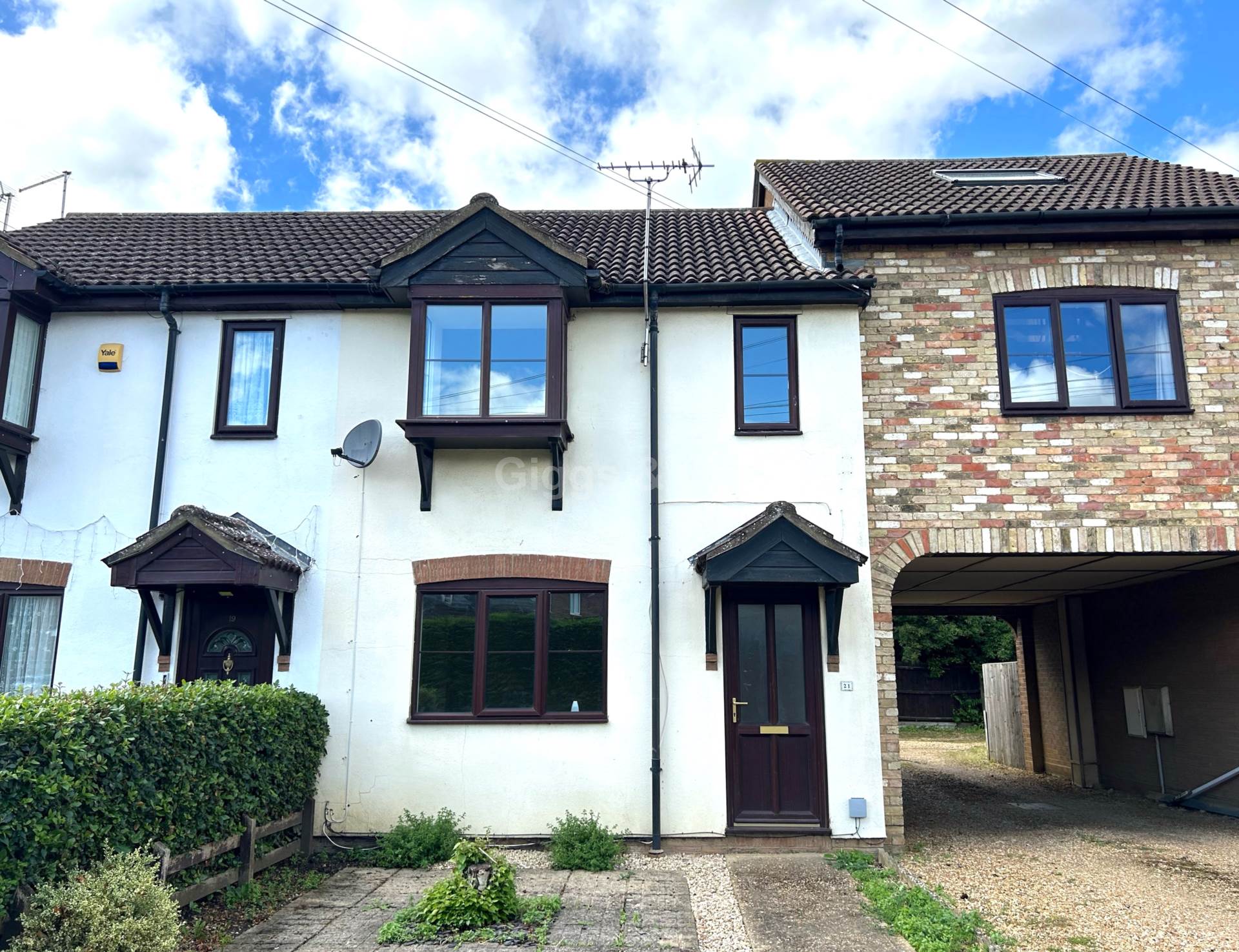 2 bed terraced house to rent in Pennway, Huntingdon  - Property Image 1