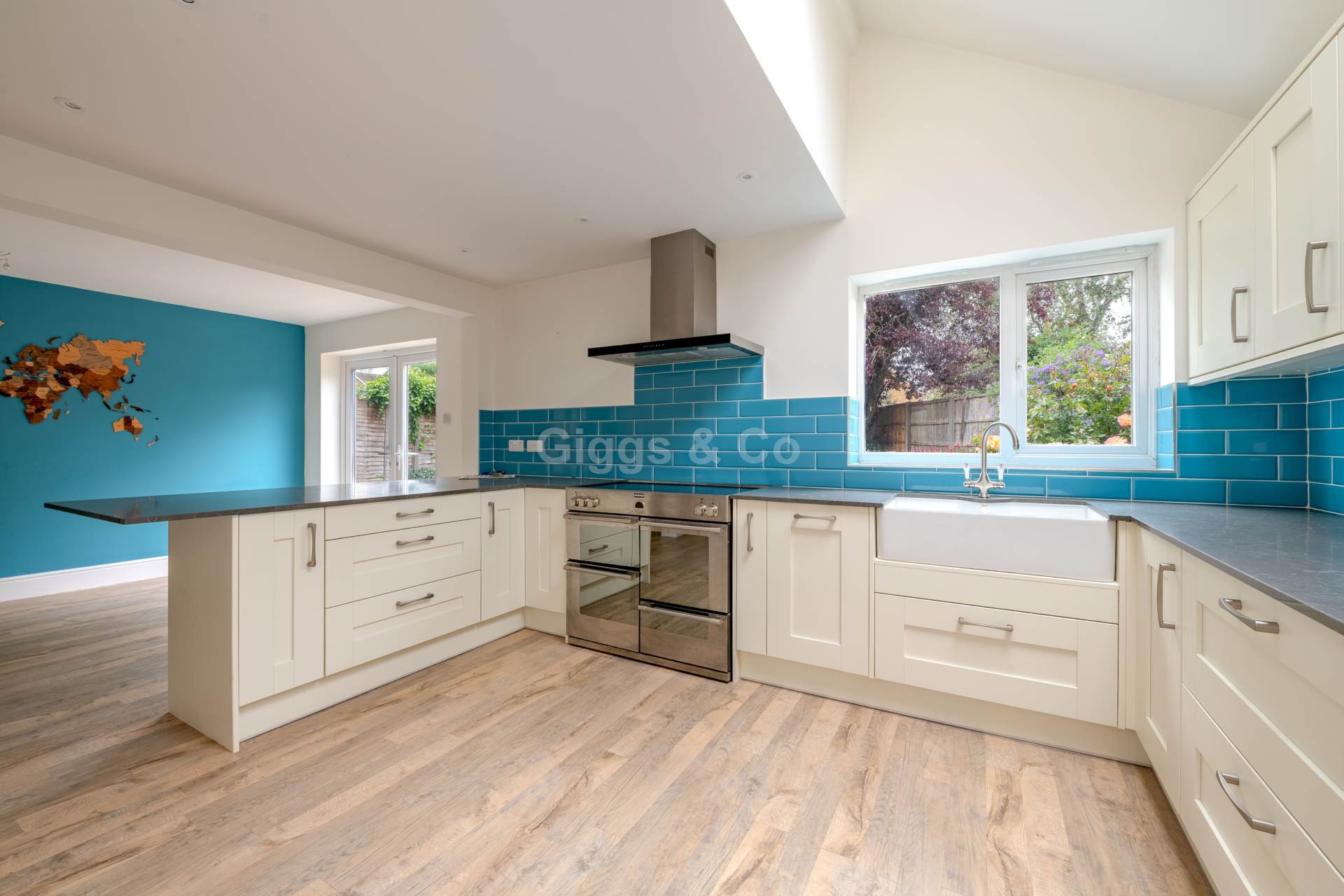4 bed detached house to rent in Honeydon Avenue, St Neots  - Property Image 8