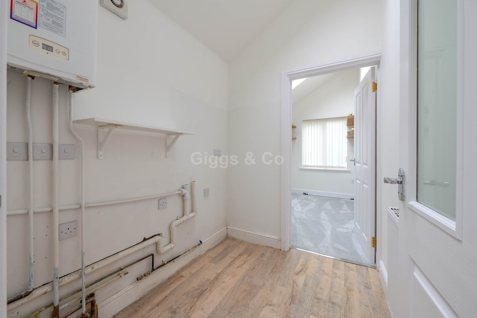 4 bed detached house to rent in Honeydon Avenue, St Neots  - Property Image 9