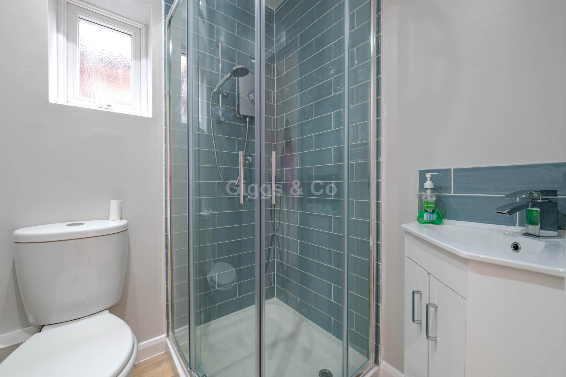 4 bed detached house to rent in Honeydon Avenue, St Neots  - Property Image 11