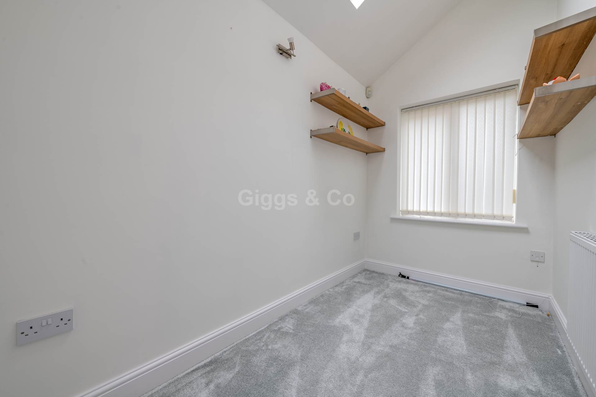 4 bed detached house to rent in Honeydon Avenue, St Neots 13